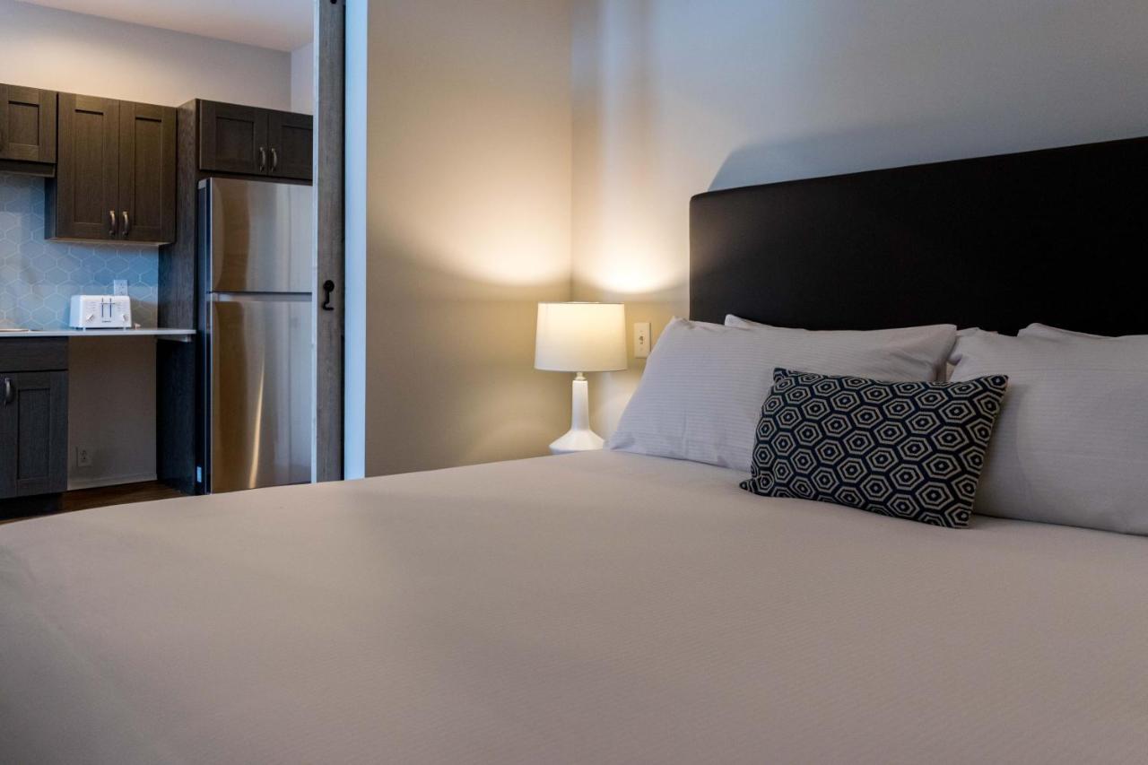 Inn: Main Street Inn 2*